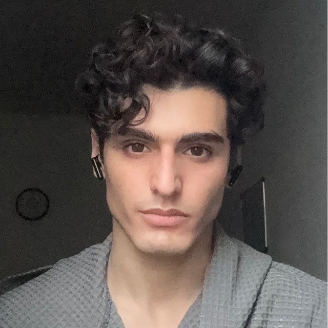 0c0d2ff0 cfba 4dc7 b381 70cb7a71fe5c