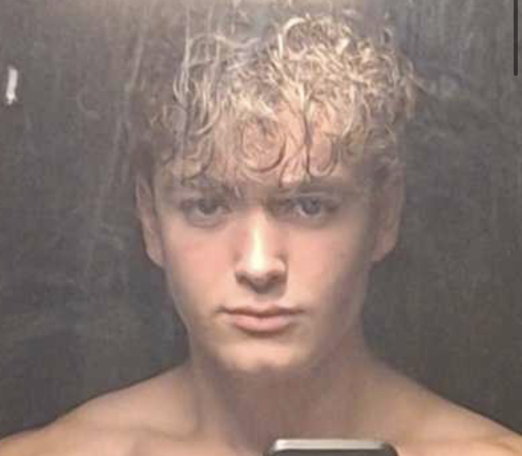 27B2DF96 4055 4F7E 8A2B EAA61561E0CF