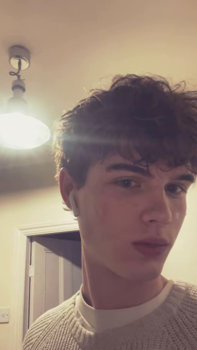 Temp image 9940B029 FFC3 420F AABC 0FBD4CCFB7D5