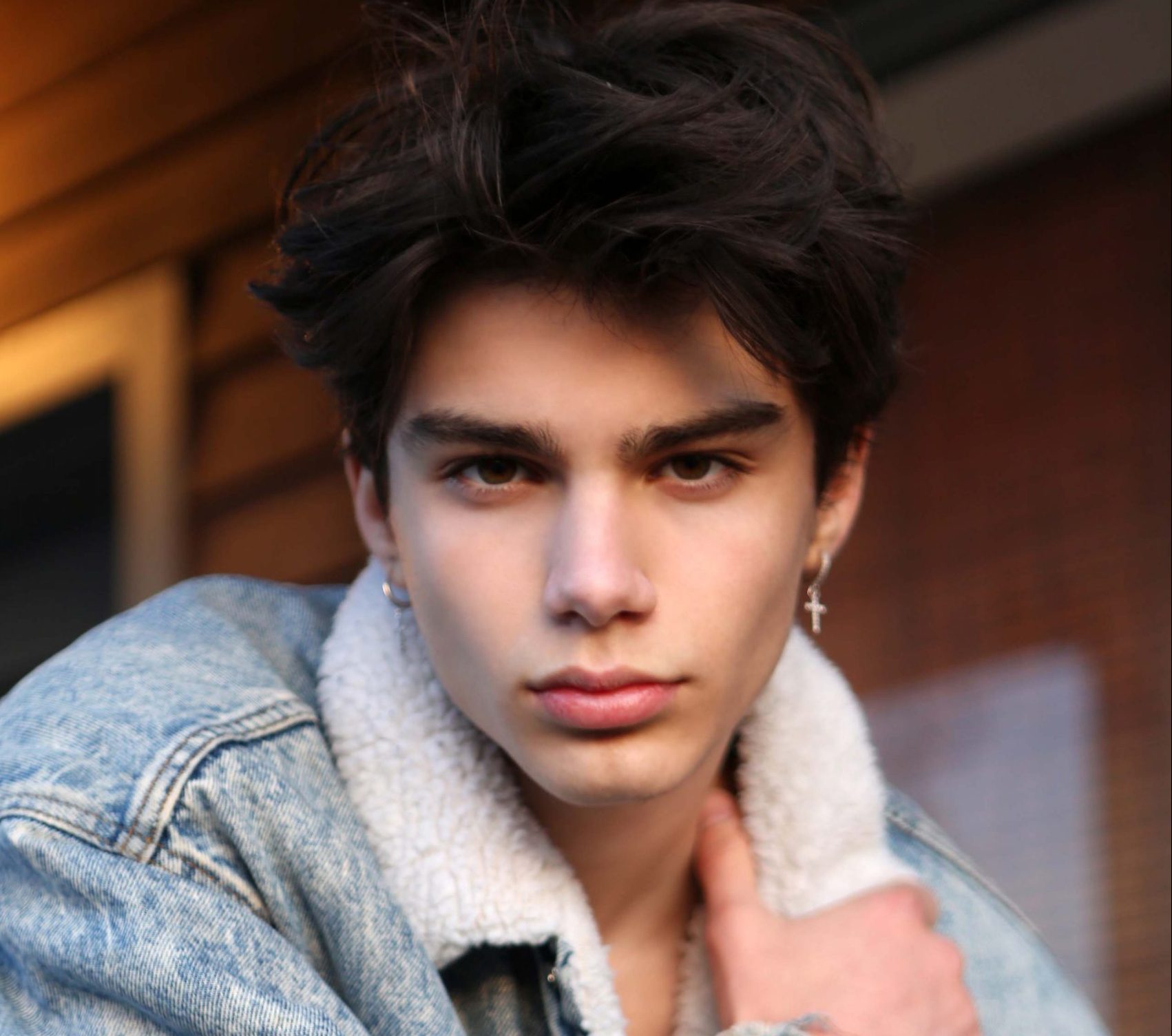 Vanity Teen Zario01 scaled e1615565453647