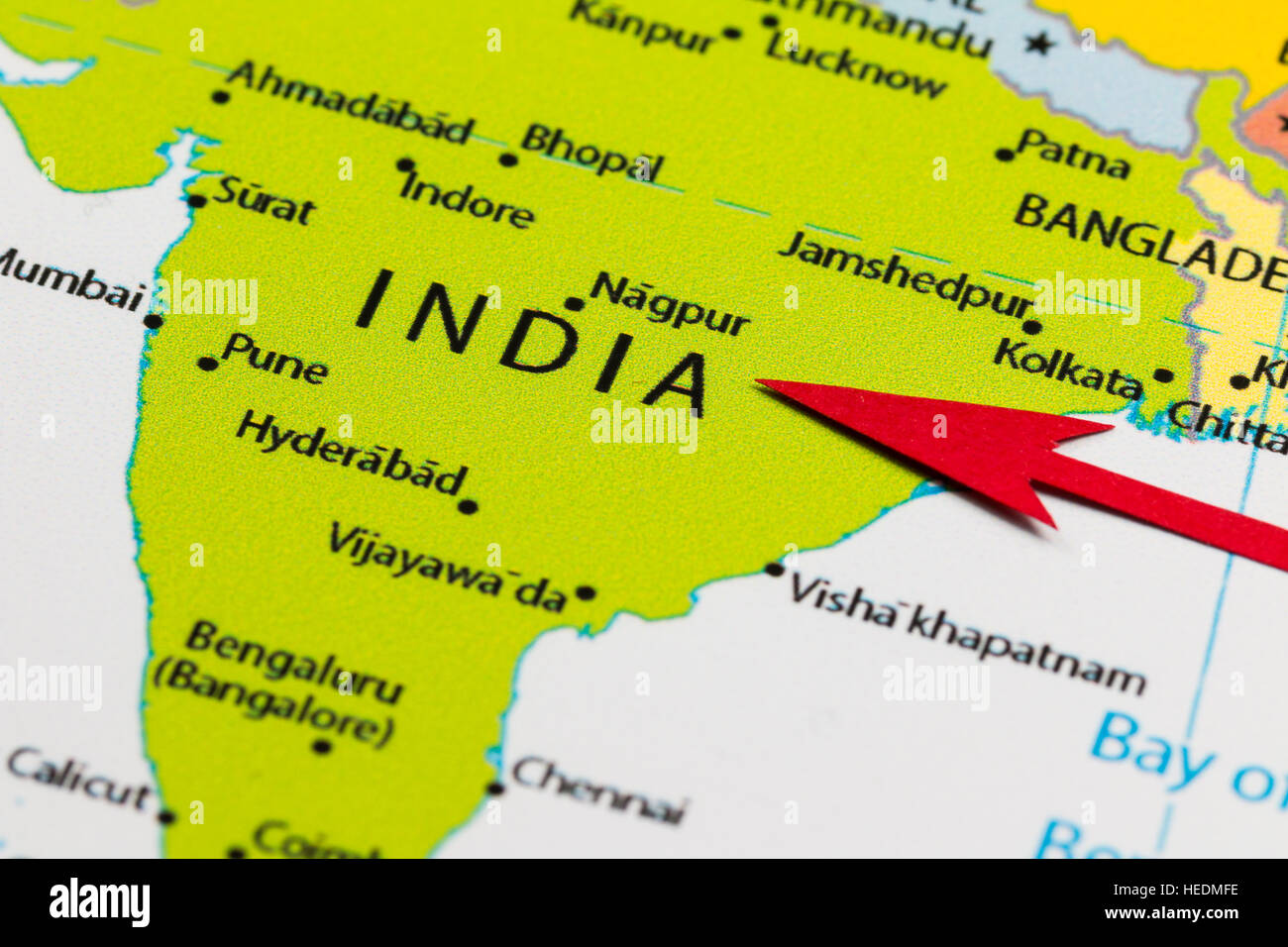 Red arrow pointing india on the map of asia continent HEDMFE