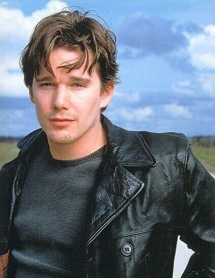 young-ethan-hawke-v0-7lmi2pgffwgf1.jpg