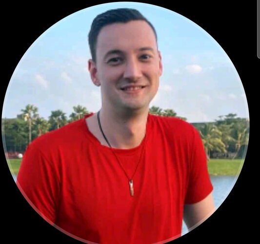 Screenshot_20251213_215811_One UI Home.jpg