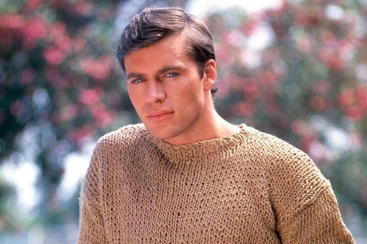 Jon-Erik-Hexum-101525-1-cb75f17ea8864c50bf88e2fe5fd85d2a.jpg