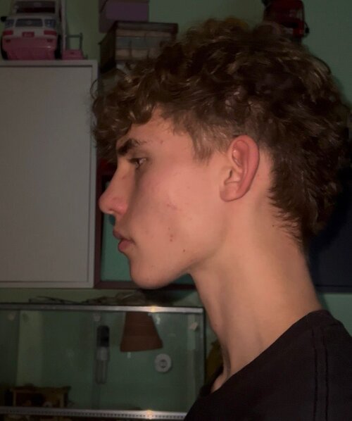 sideprofile.jpeg
