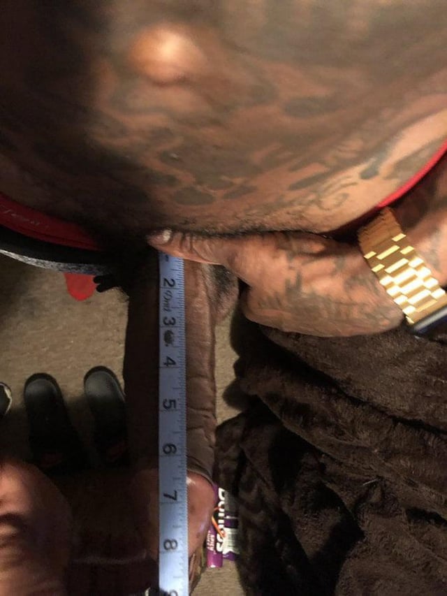 Jason luv tried to claim he was 10 inches in length and 7 v0 djy327aaxycb1