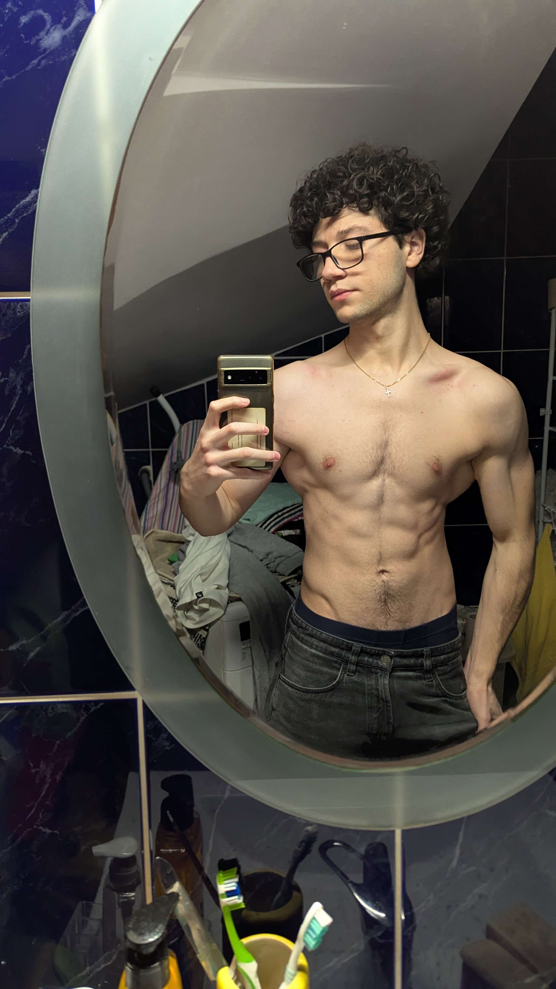 PXL 20251224 223723173