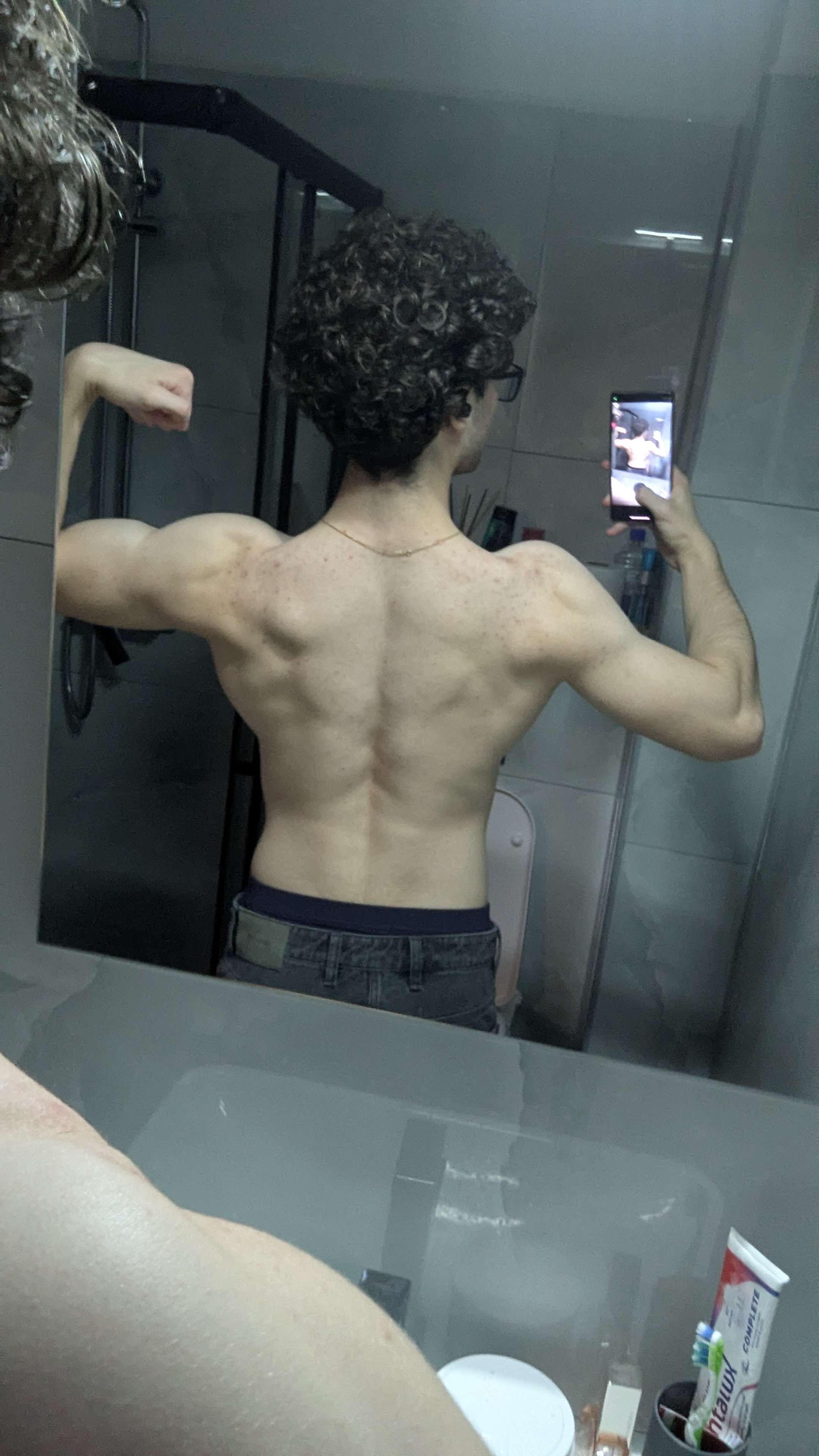 PXL 20251128 171402411