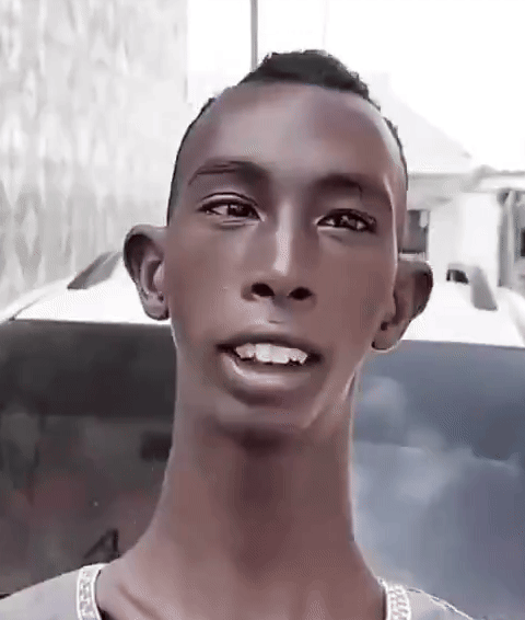 Ssstwittercom 1767178904936 ezgifcom video to gif converter