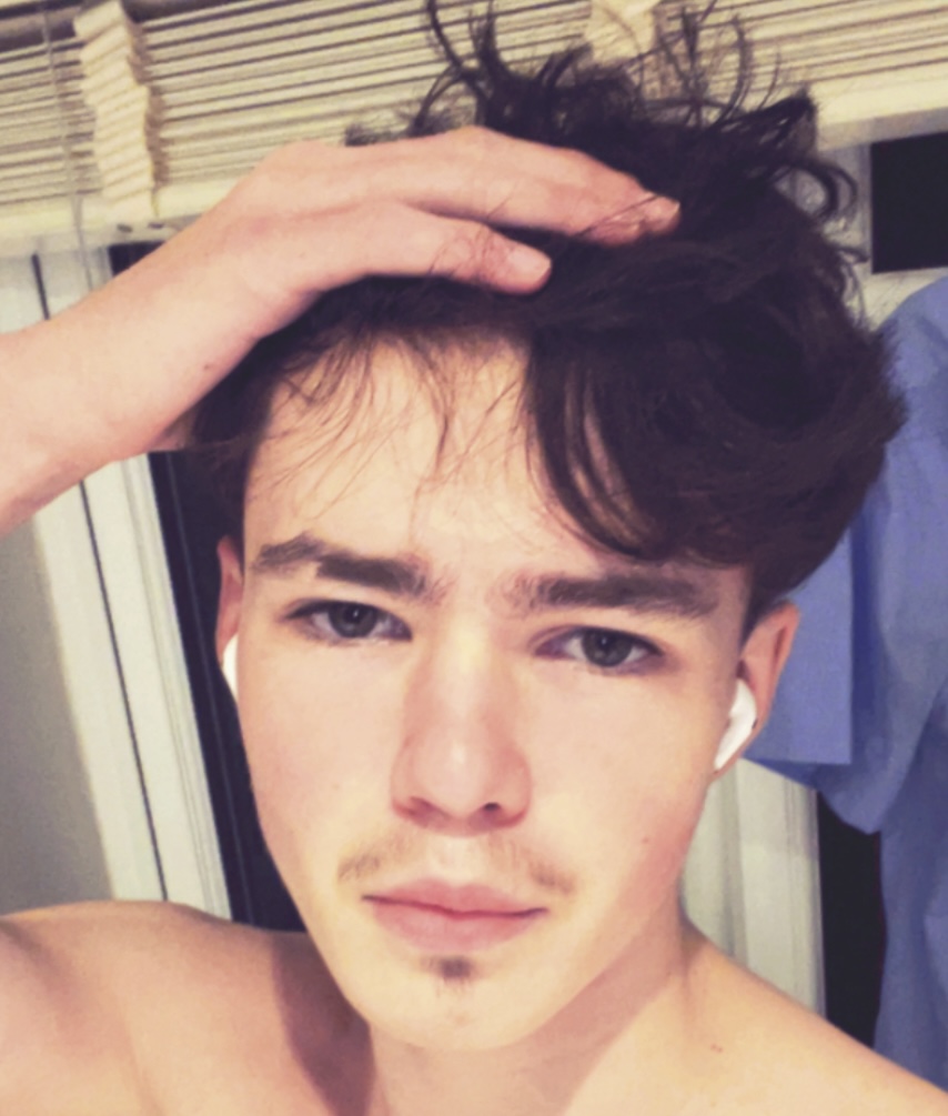 E442D4E8 3E30 4215 BFC4 24A3726D6C99