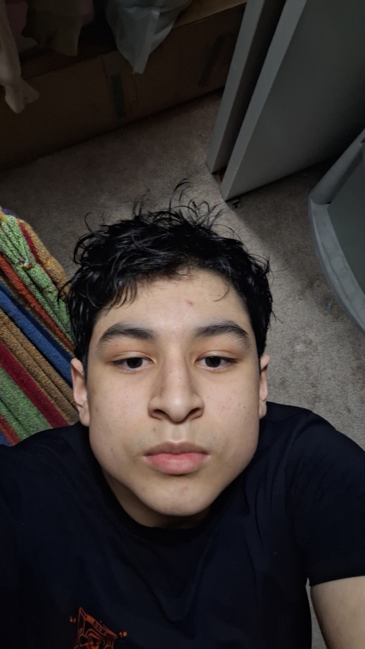 1000043995
