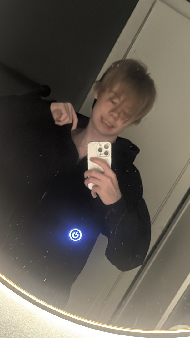 4F2B8503 1E42 4EC9 AA5A DC8D5B8F4276