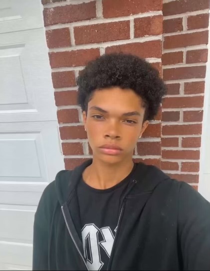 1BE39F69 18DB 4FC0 A301 B7604C629B56