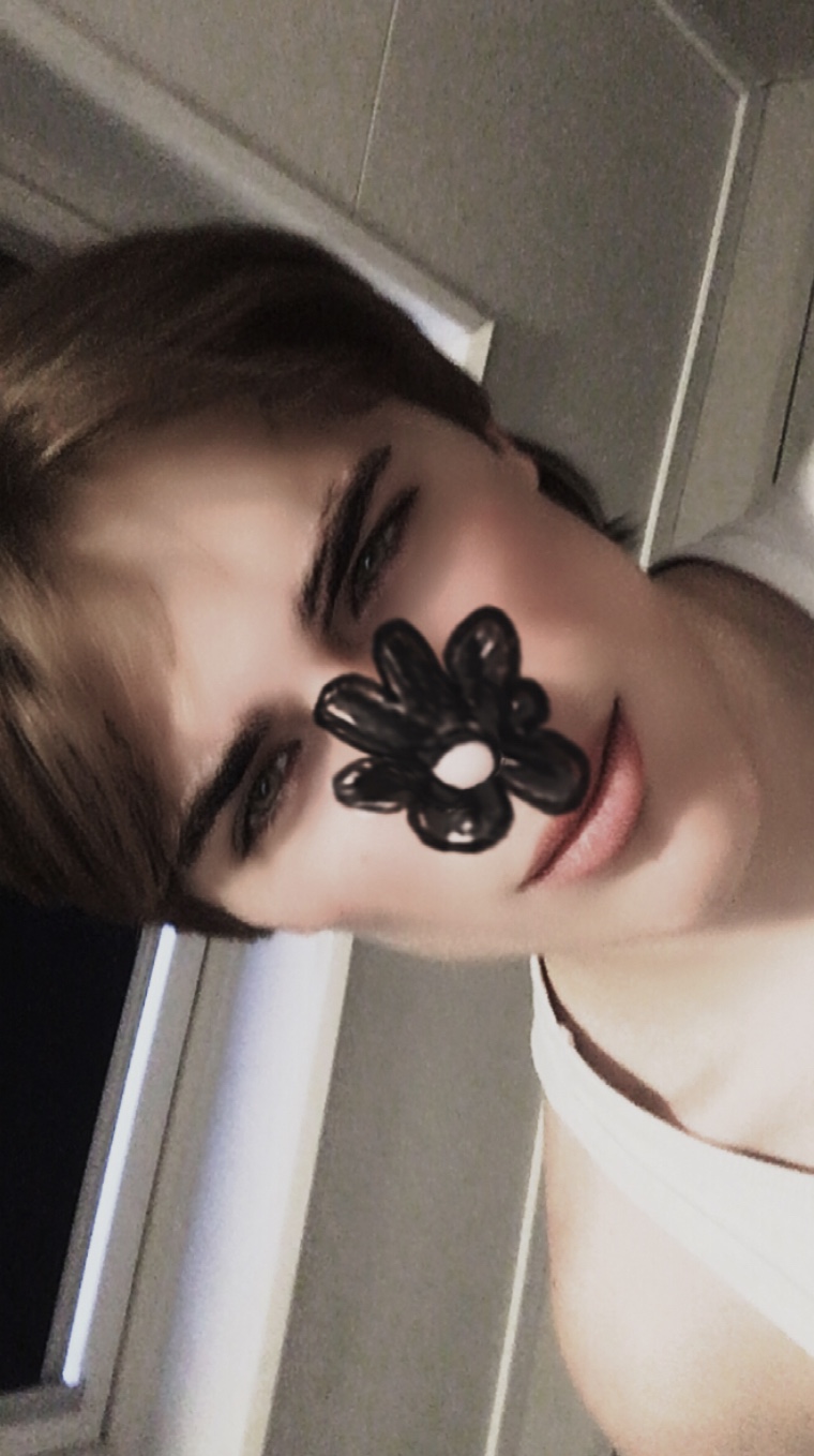 F56BF496 0888 4505 A08A 849C95B752E9