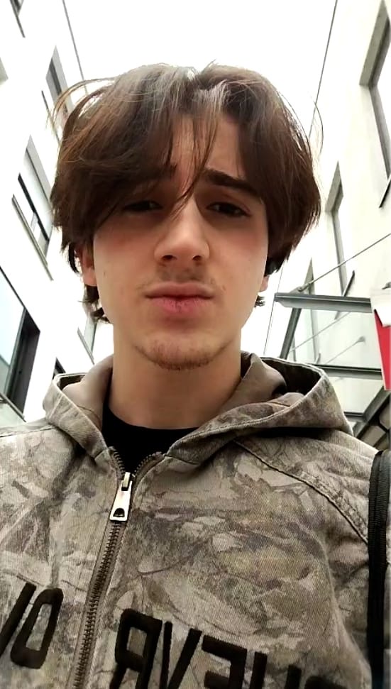 3aeb46fc 5ce5 436e b608 3ebf4c70d6e3