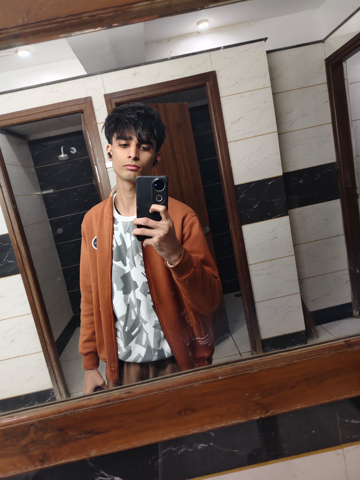1000411197