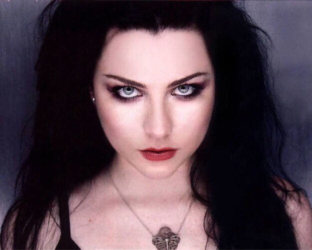 Amy lee f30bac47 c6e0 40f3 8eeb 4c207c3be0d resize 750