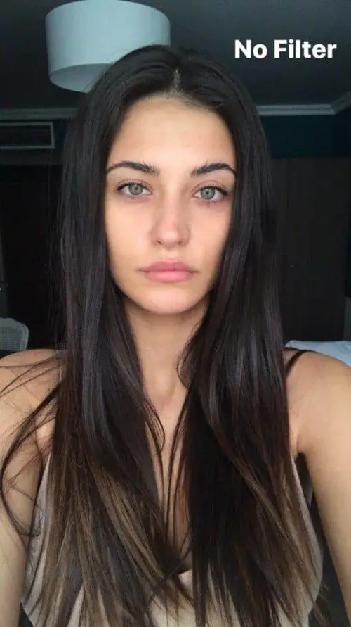 Antonia iacobescu v0 47gwe6om9ixc1