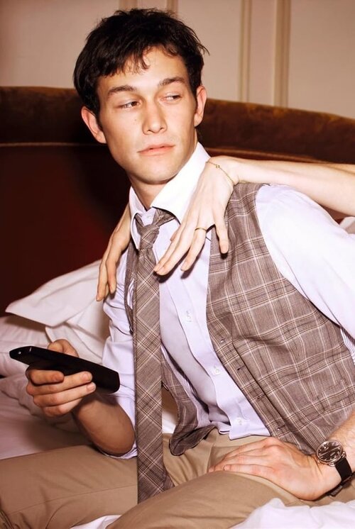 Joseph gordon levitt v0 ubx8v7iwzhrc1