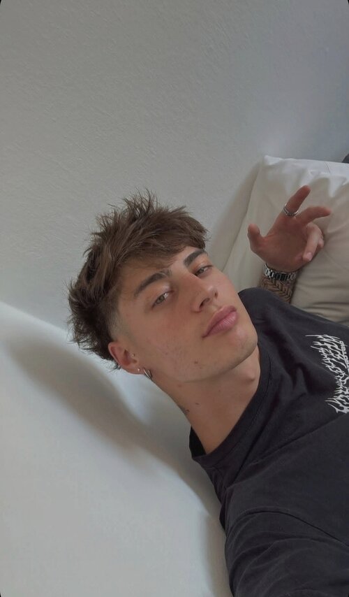 Screenshot 2026 01 24 00 30 41 880 comzhiliaoappmusically edit