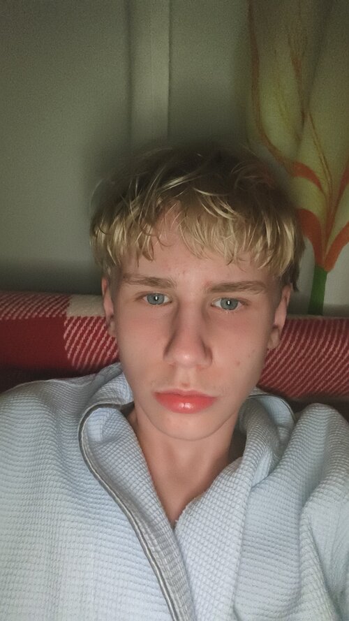 5796192_Snapchat-1256125876.jpg