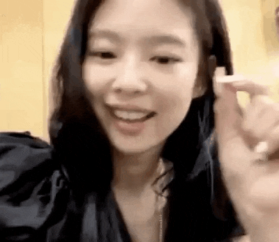 Jennie jennie clapping