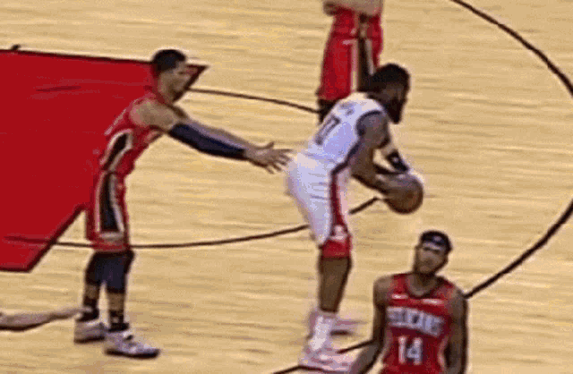 josh-hart-james-harden.gif
