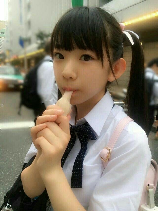 12EC9FBE 78C7 4B33 9469 CAF65FE92970