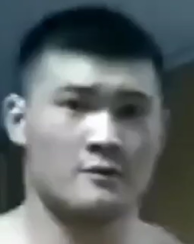 5633
