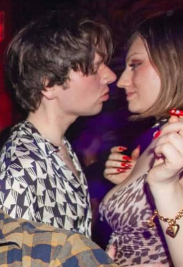 5C82EC07 332B 438B AF63 019E016795C6