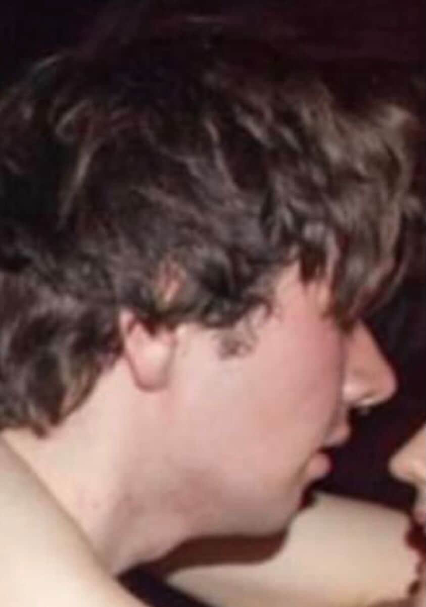 FD7DE45C 92D5 4B7E B269 ED8F8BEA56EF