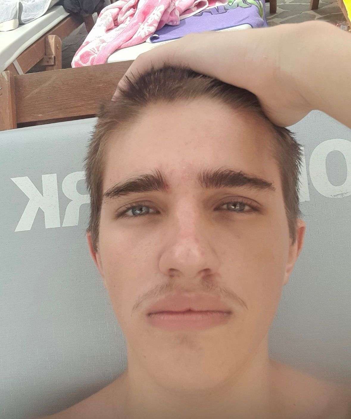 ECAF1CAF 620C 46B1 9EE5 B02C345DA96B