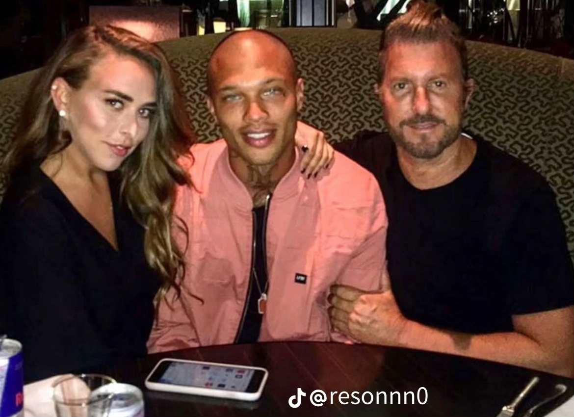 351840f6b132187bb3f4111137fab146