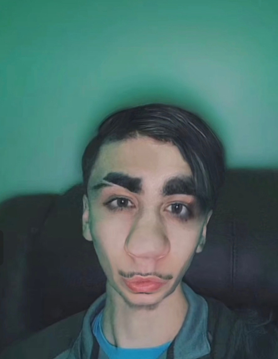 C0B6073D DED5 4213 945F 959B60B0A6F0