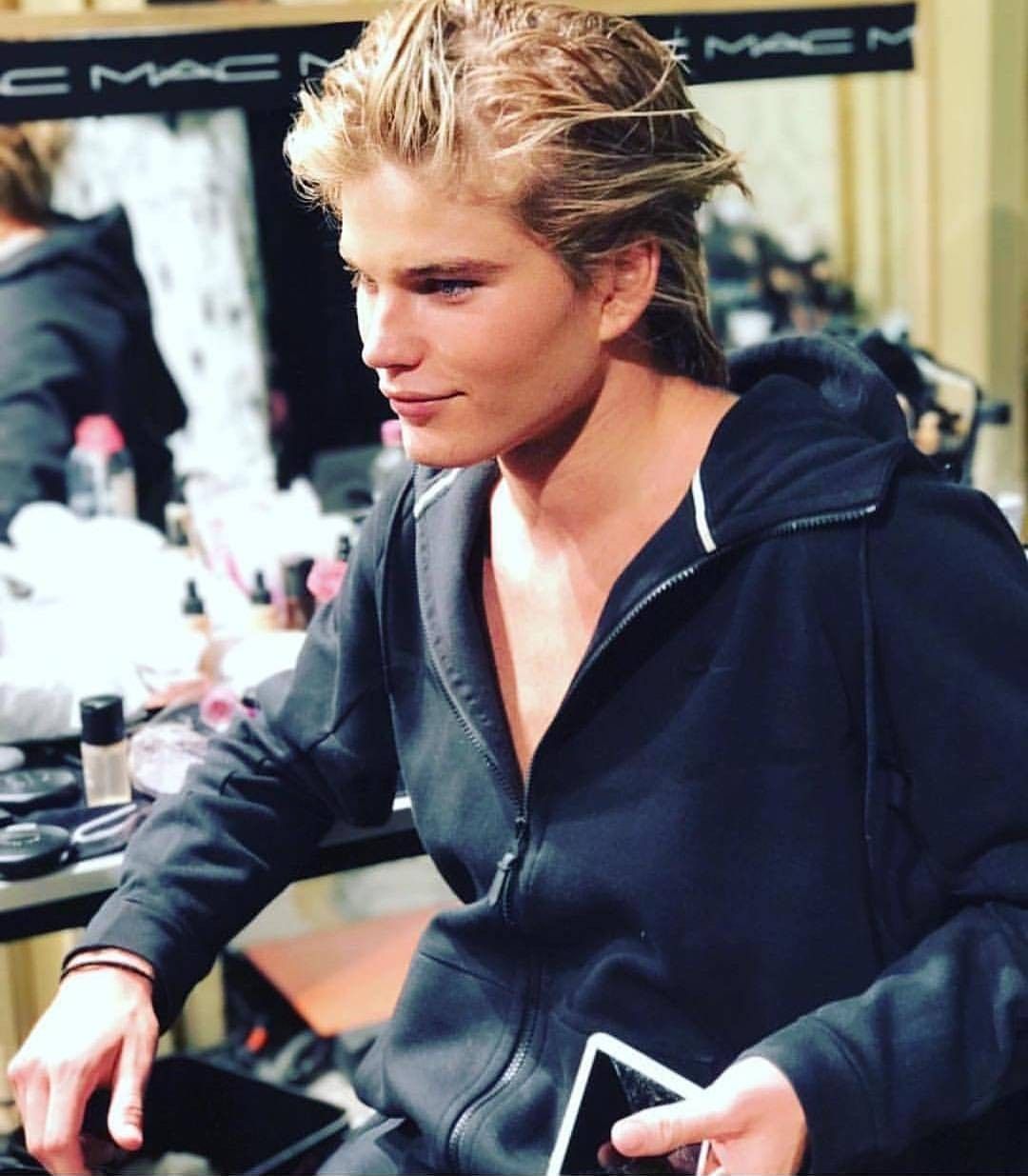 70a2c01c35b87ec151edf46ad6984a73