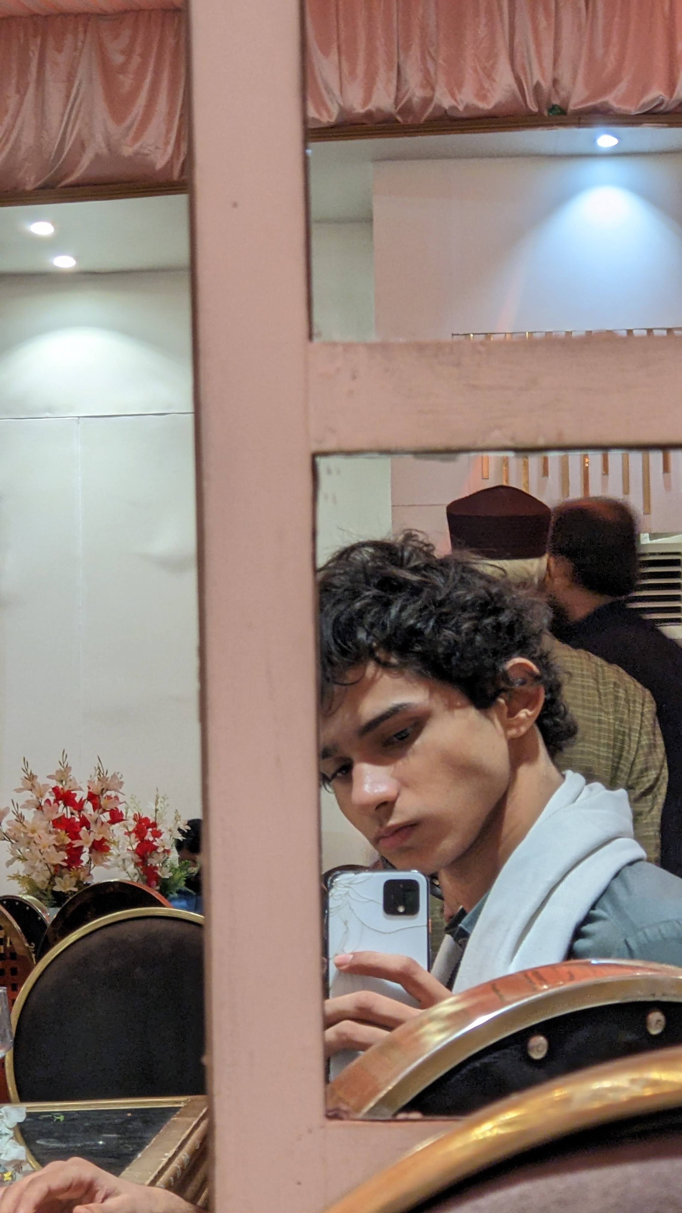 PXL 20251114 182325354MP