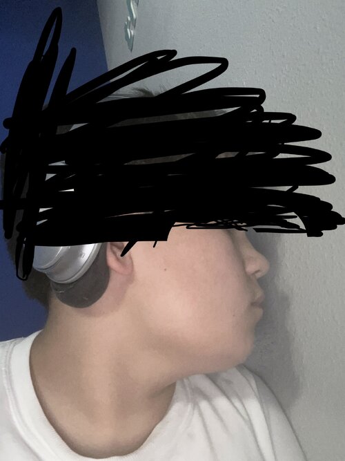 9837CBF4 C931 4799 B16E 49EC61F04AE7