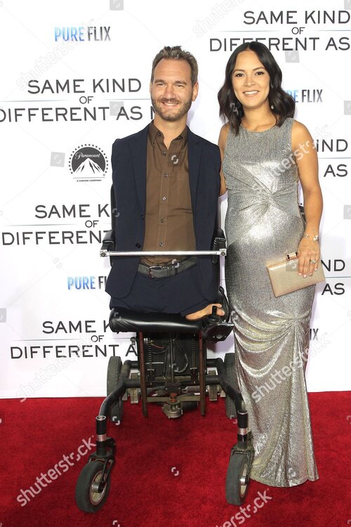 Us motivational speaker nick vujicic his wife 1500w 9135183as