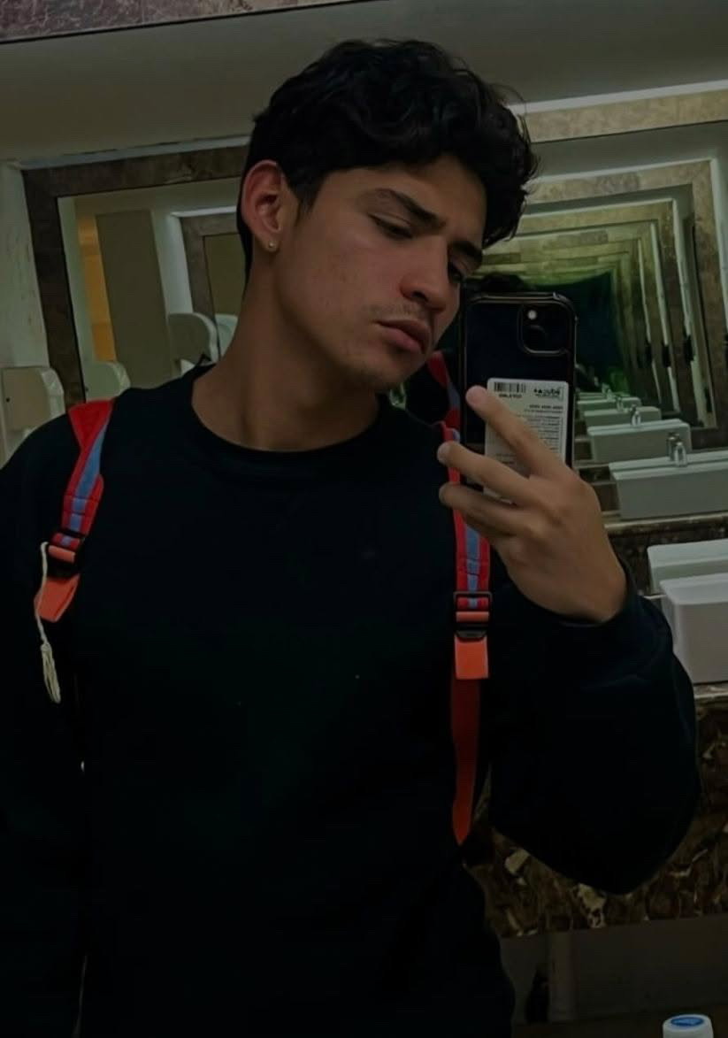 1221D301 E6E5 4DF5 8792 D763E58BB5D5