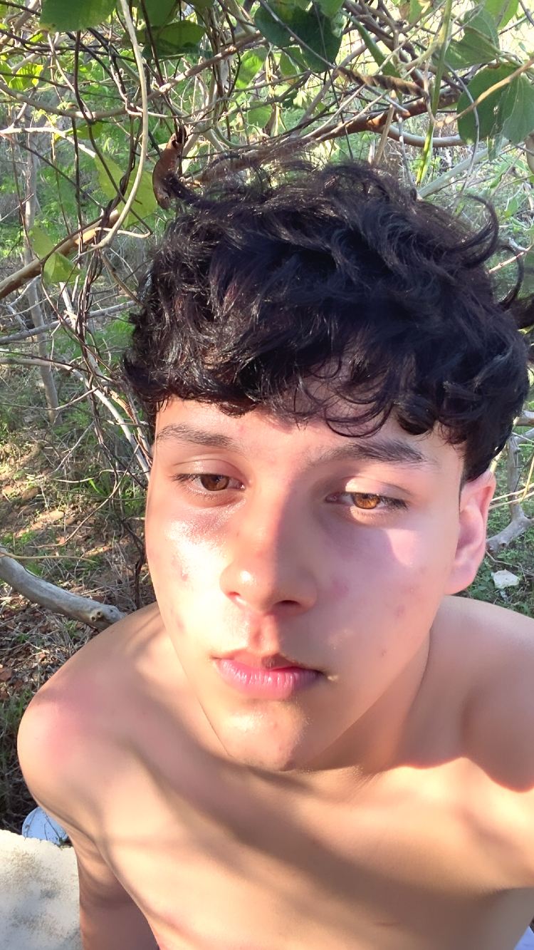 6B4508DB 71A2 4167 9266 3B5E69999EE1