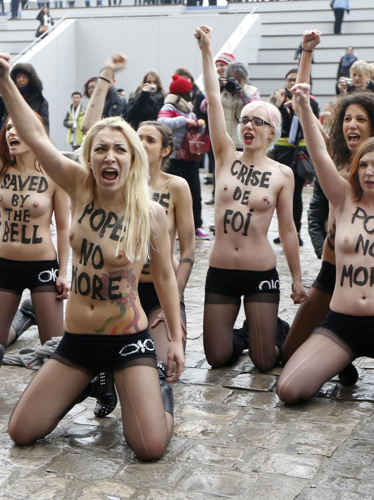 2013 02 12T113216Z 1959815207 PM1E92C0XLE01 RTRMADP 3 FRANCE