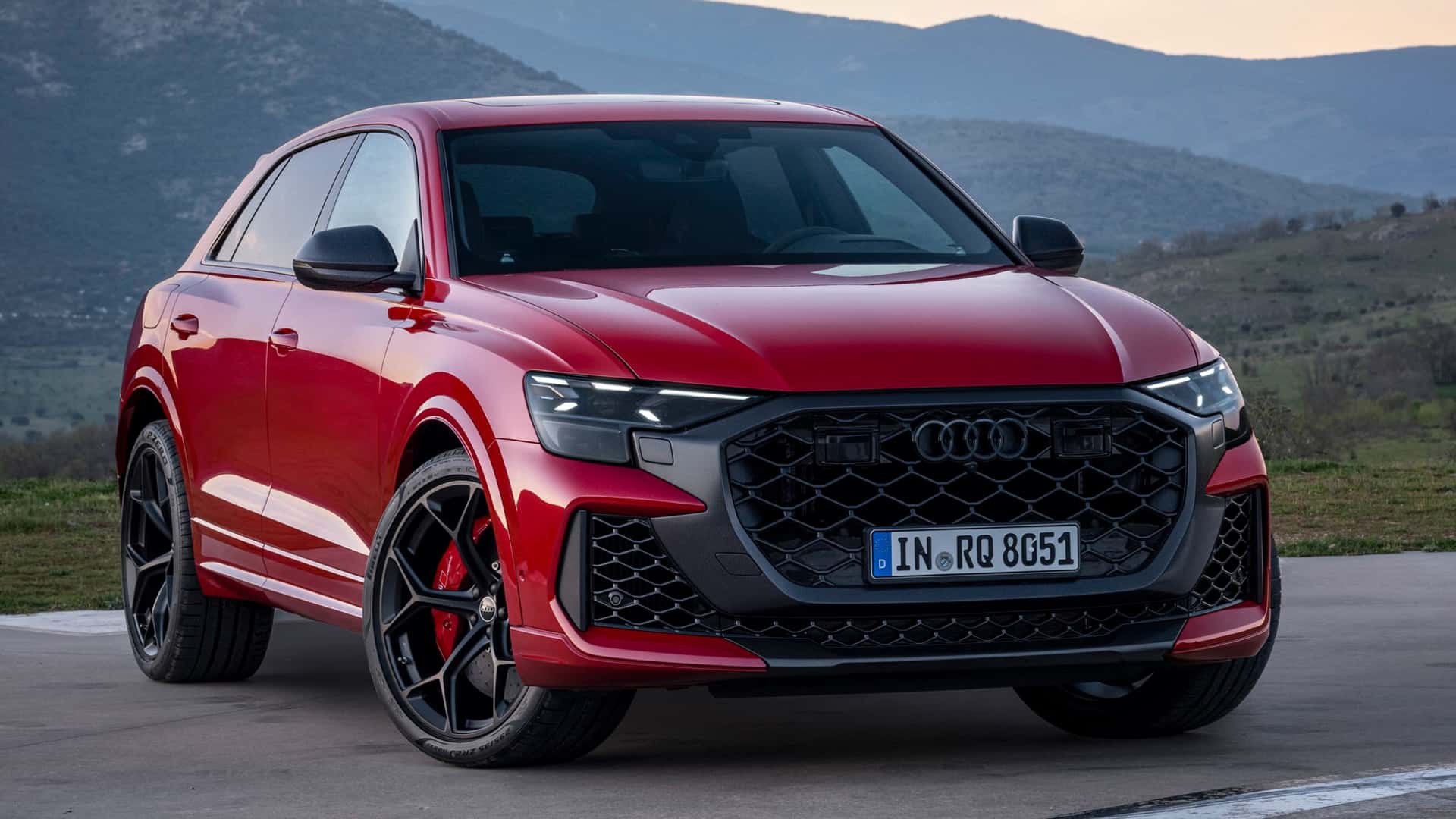 Audi rs q8 performance 2024