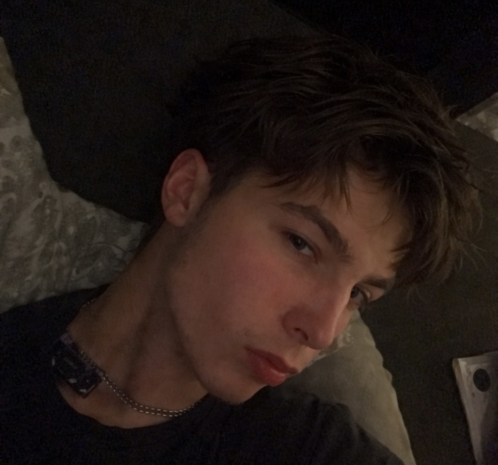 CF229030 F901 46CF 9606 CAB5B6FA8C2B