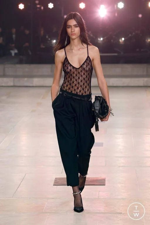 Loli bahia v0 948xeexb7ajg1