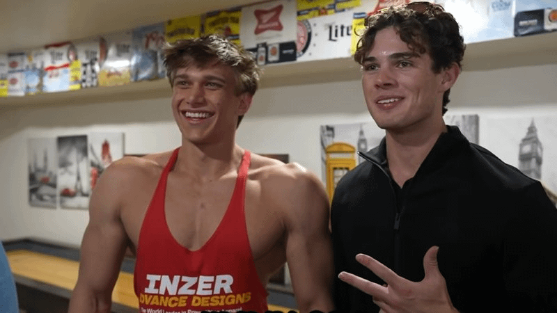 Klaus and the asu frat leader v0 3h0ghtyikkjg1