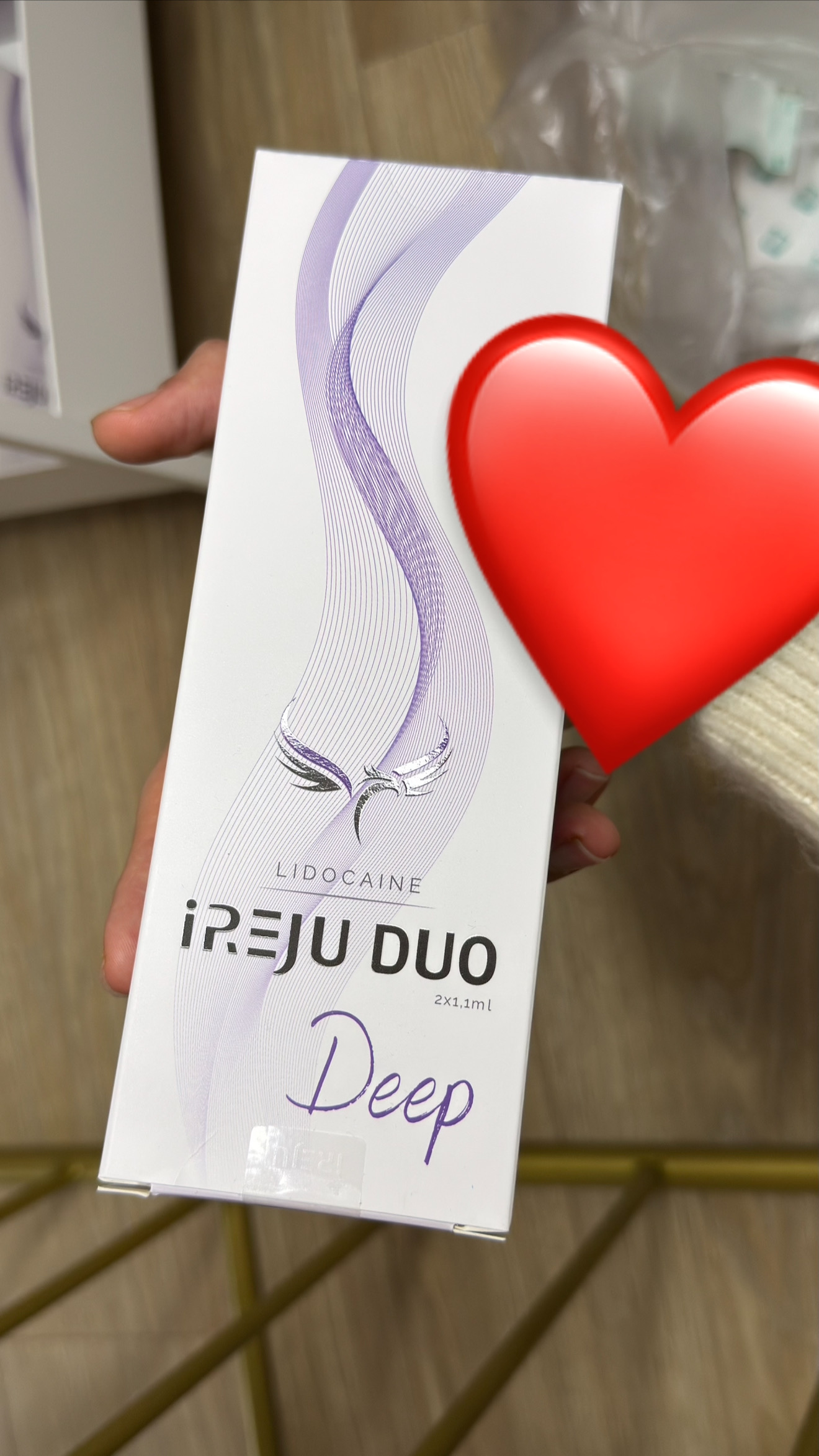 79F7D356 2DA0 4FC1 A893 7B7E5D9A5111