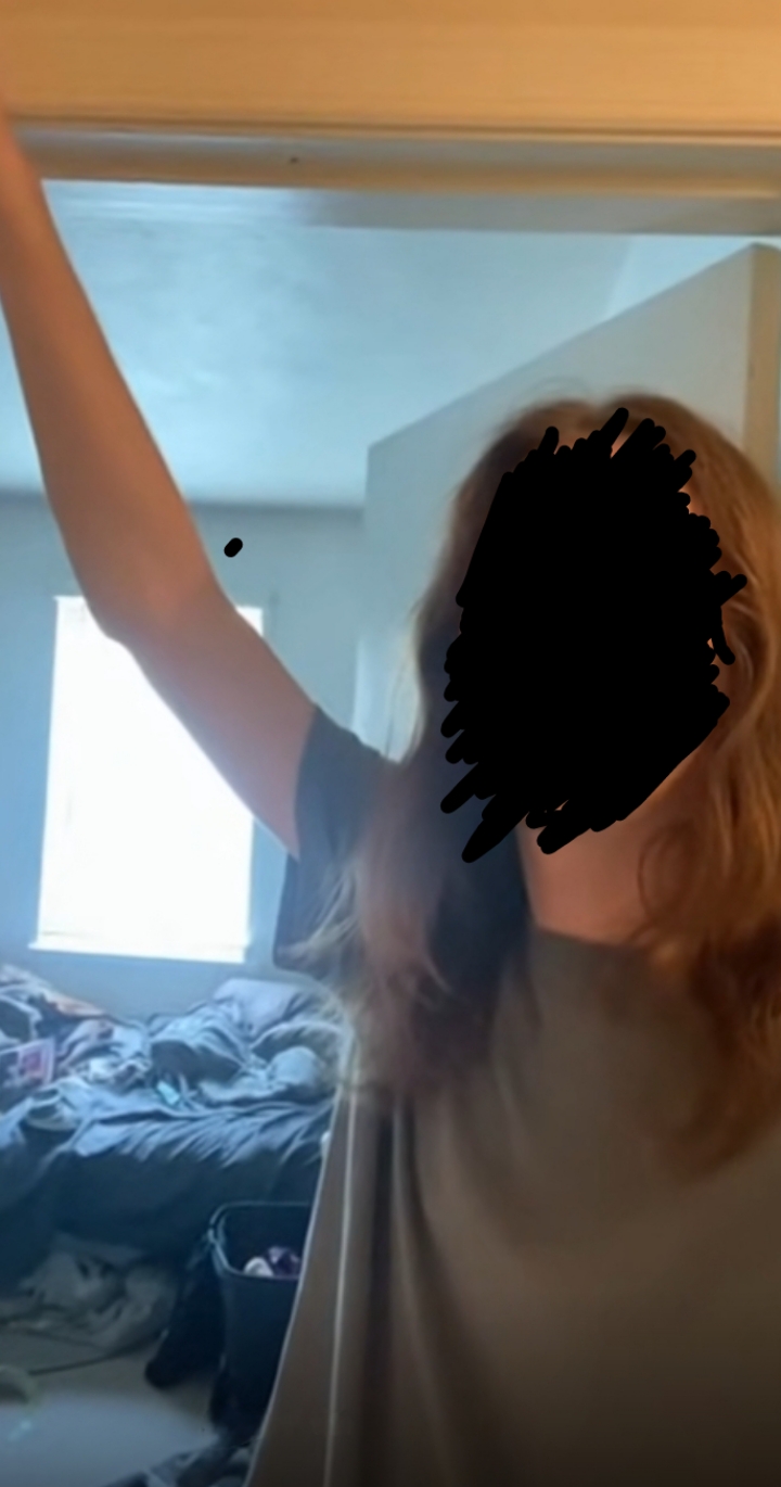 Picsart 26 03 24 01 44 50 192