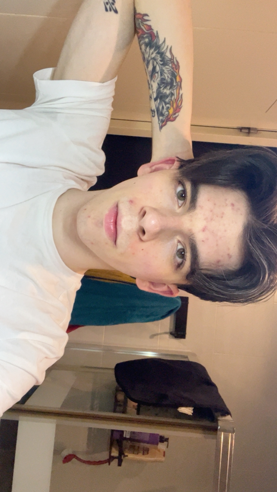 2D4AB100 A6BD 4AA3 8396 41F5A20E9FBD