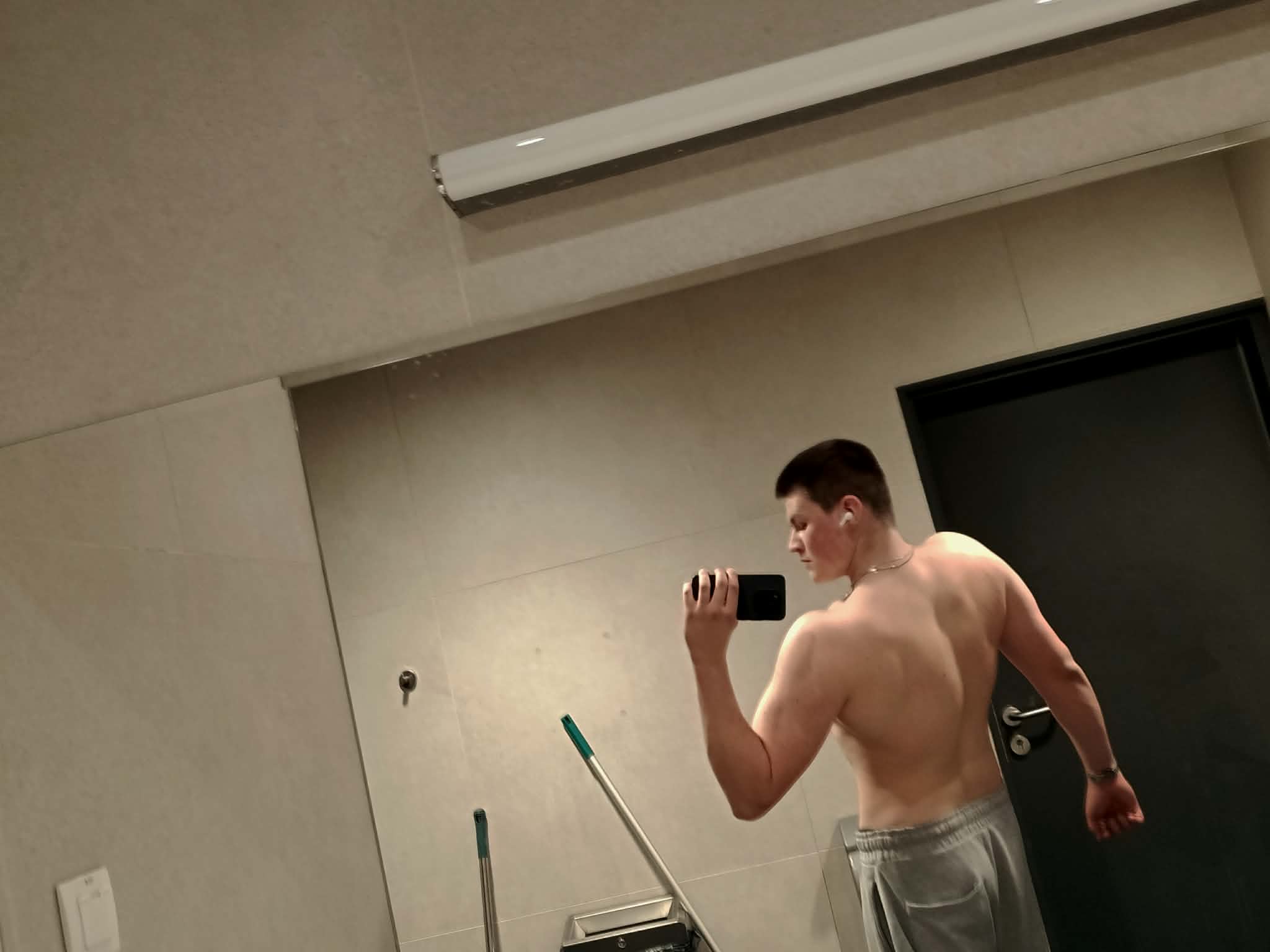 Bb5f51c9 93bb 447d a600 a85274d03655