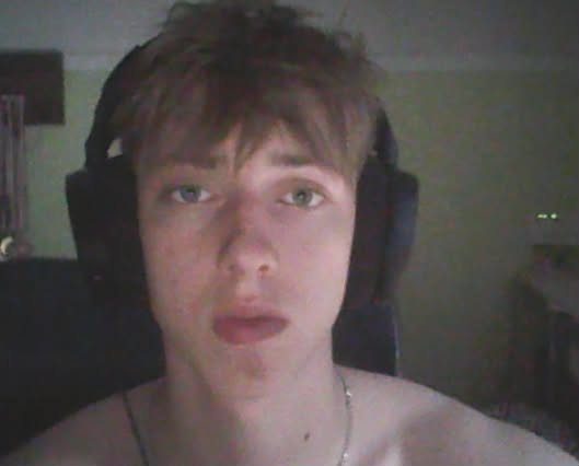 15cc7195 5001 4100 bd66 21b6aad9ac34